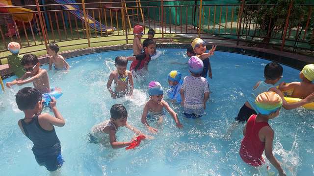 Splash Pool Party | LKG